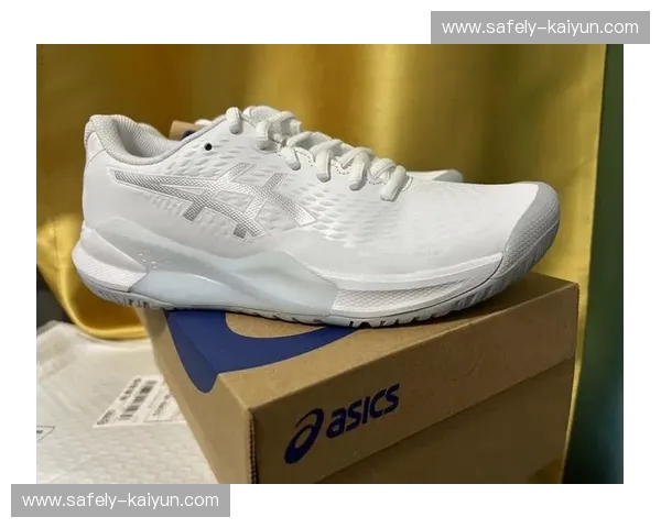 ASICS：跑步之外的生活方式，步履之间的自我革新